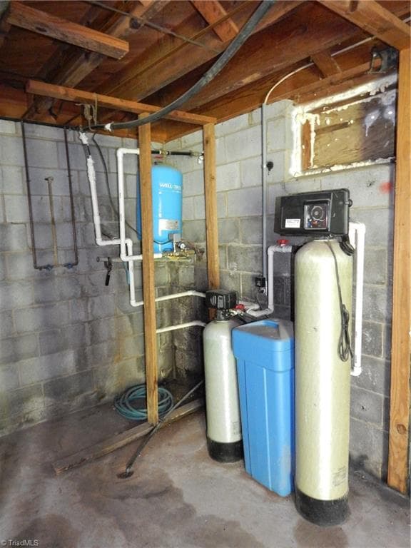 Stick/Site Built at 1106 Bob Mabe Road, Danbury NC 27016, photo 21 of 35