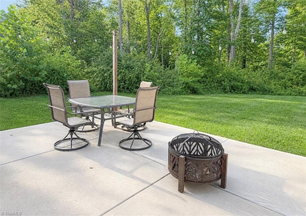 Stick/Site Built at 536 Evergreen Trail, Thomasville NC 27360, photo 12 of 12