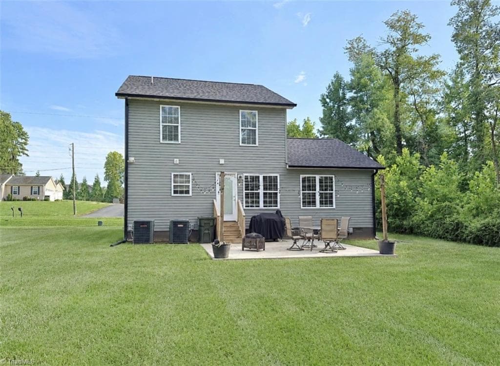 Stick/Site Built at 536 Evergreen Trail, Thomasville NC 27360, photo 11 of 12