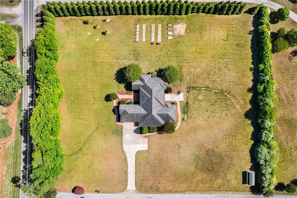 Stick/Site Built at 4447 Kendale Road, High Point NC 27265, High Point, photo 85 of 100