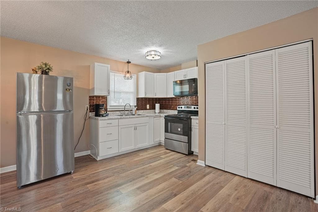 Stick/Site Built at 5006 Woodsboro Lane, Winston-Salem NC 27105, Winston-Salem, photo 13 of 45