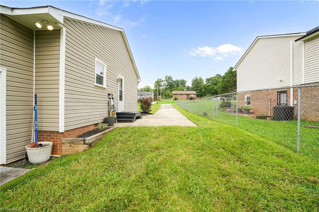 Stick/Site Built at 5006 Woodsboro Lane, Winston-Salem NC 27105, Winston-Salem, photo 37 of 45