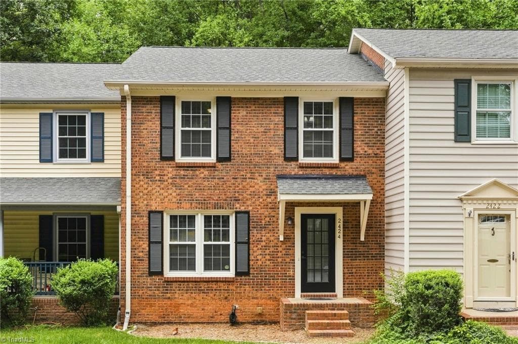 2424 Cottage Place, Greensboro NC 27455