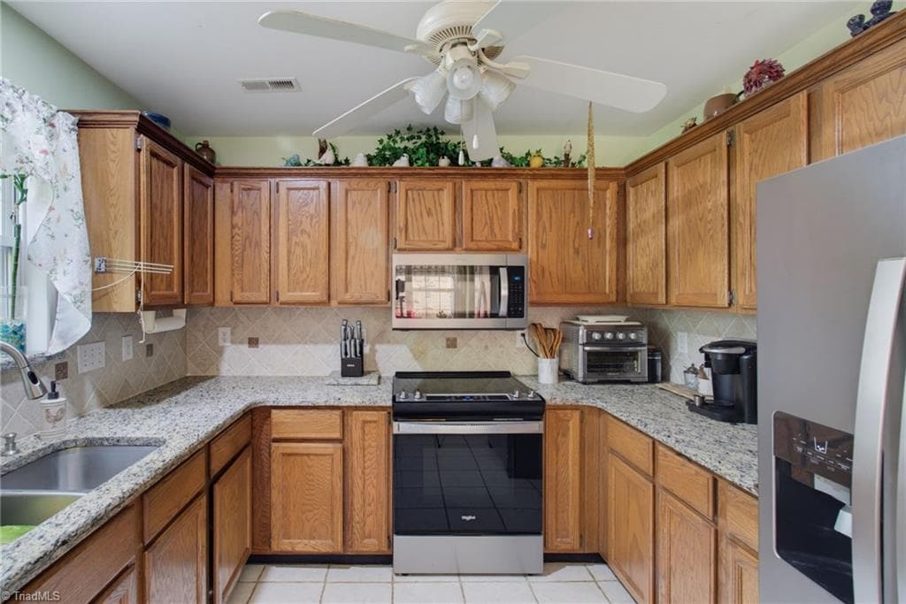 Stick/Site Built at 1000 Hastings Hill Road, Kernersville NC 27284, photo 11 of 29