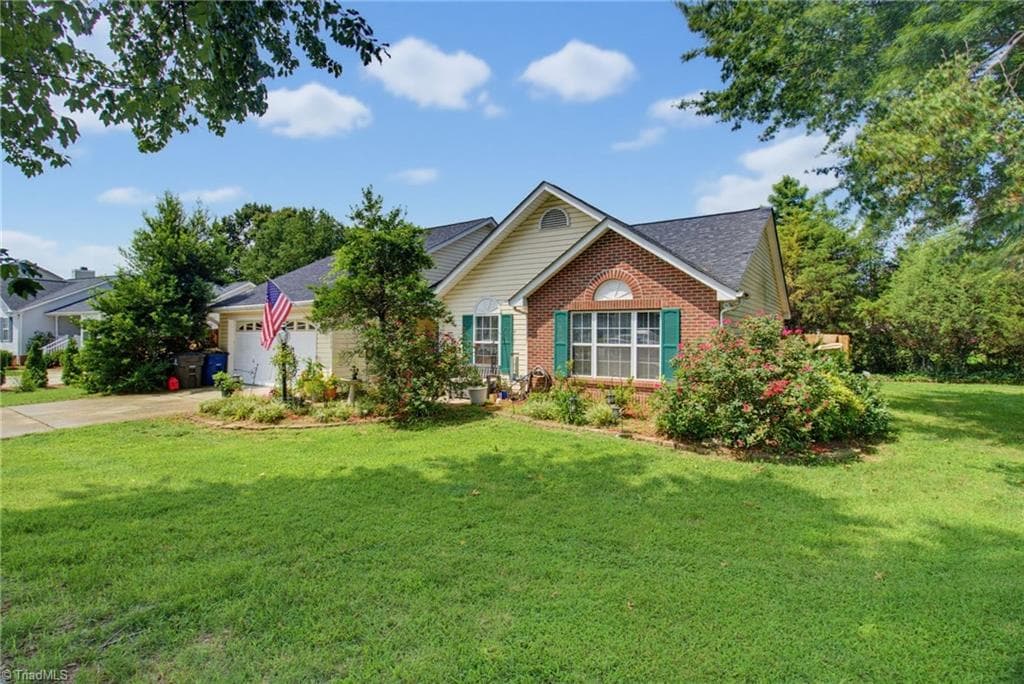 Stick/Site Built at 1000 Hastings Hill Road, Kernersville NC 27284, photo 25 of 29