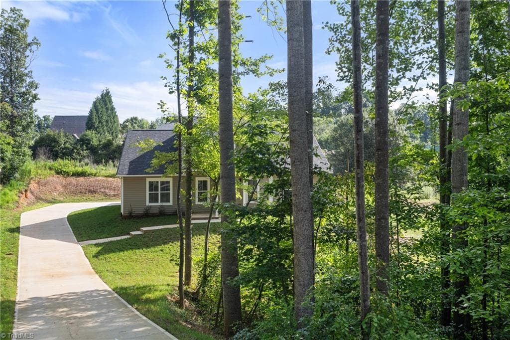 Stick/Site Built at 3101 Hickory Ridge Drive, Winston-Salem NC 27127, photo 2 of 35