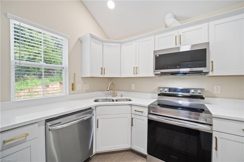 Stick/Site Built at 3101 Hickory Ridge Drive, Winston-Salem NC 27127, photo 8 of 35