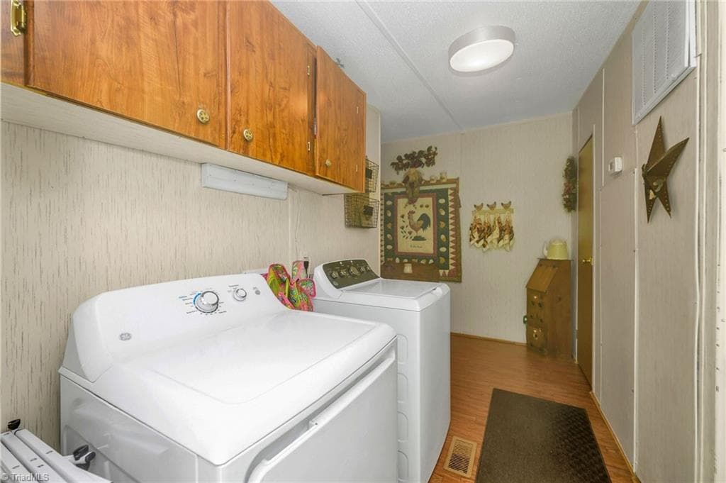 Manufactured Home at 8112 N NC Highway 16, Millers Creek NC 28651, photo 6 of 41