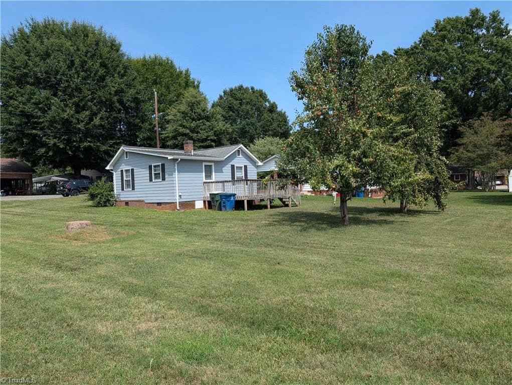 Stick/Site Built at 905 W Jefferson Street, Mayodan NC 27027, photo 2 of 12