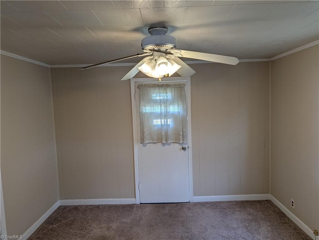 Stick/Site Built at 905 W Jefferson Street, Mayodan NC 27027, photo 8 of 12