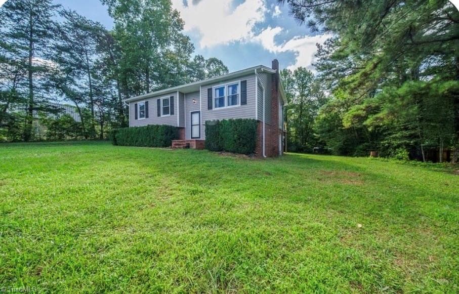 Stick/Site Built at 181 White Pines Country Club Road, Mount Airy NC 27030, Mount Airy, photo 3 of 70