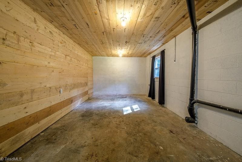 Stick/Site Built at 181 White Pines Country Club Road, Mount Airy NC 27030, Mount Airy, photo 51 of 70