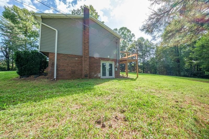 Stick/Site Built at 181 White Pines Country Club Road, Mount Airy NC 27030, Mount Airy, photo 9 of 70