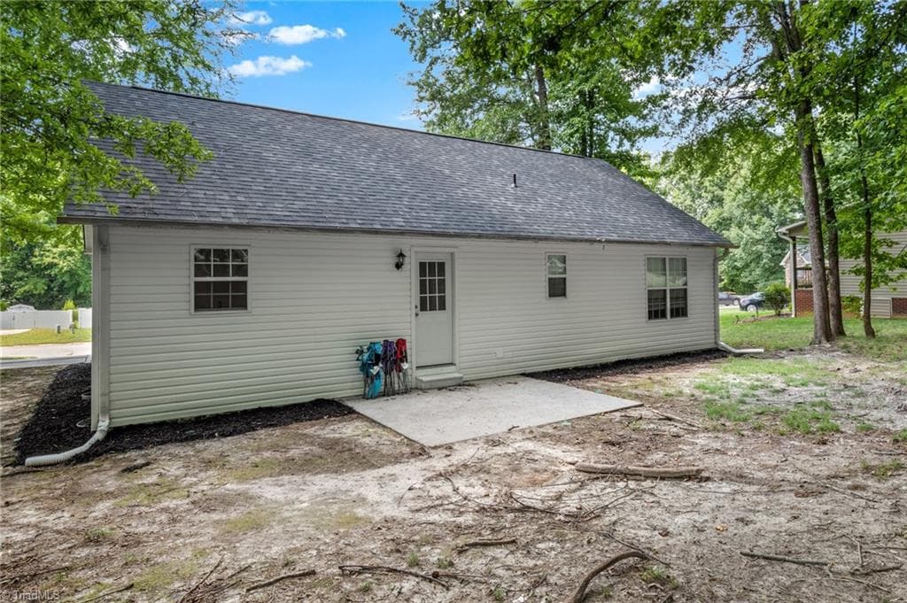 Stick/Site Built at 14 Brandy Wine Drive, Thomasville NC 27360, photo 20 of 24
