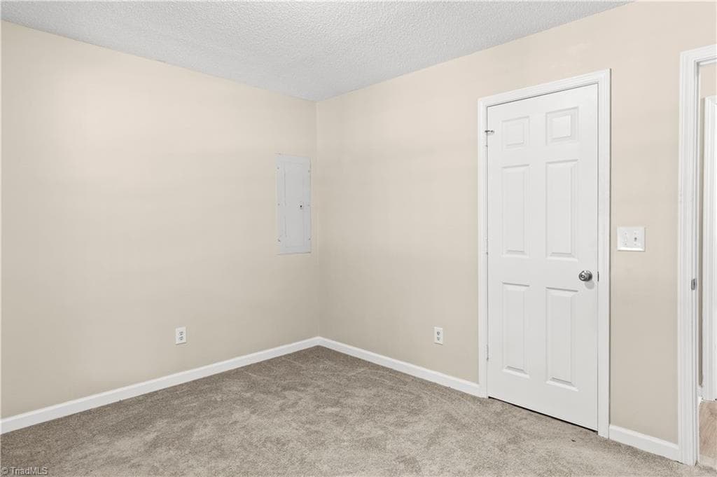 Stick/Site Built at 14 Brandy Wine Drive, Thomasville NC 27360, photo 15 of 24