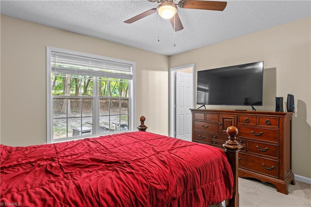 Stick/Site Built at 14 Brandy Wine Drive, Thomasville NC 27360, photo 11 of 24