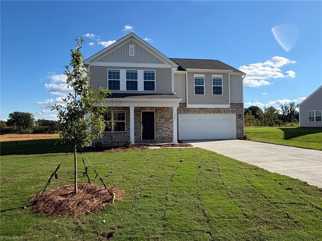 126 Primrose Street, King NC 27021