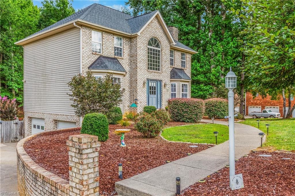 Stick/Site Built at 185 Spring Lake Court, Lexington NC 27295, photo 3 of 28