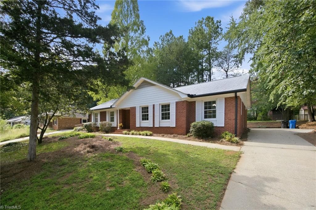 Stick/Site Built at 1045 S Magnolia Street, Mooresville NC 28115, Mooresville, photo 2 of 45