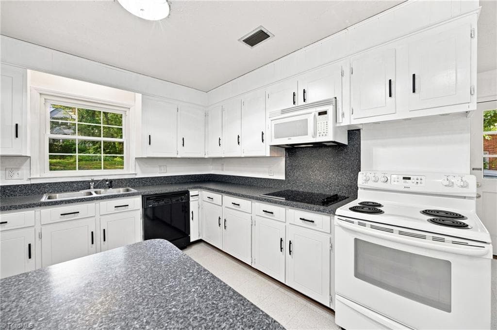 Stick/Site Built at 1045 S Magnolia Street, Mooresville NC 28115, Mooresville, photo 17 of 45