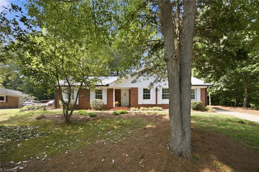 Stick/Site Built at 1045 S Magnolia Street, Mooresville NC 28115, Mooresville, photo 3 of 45