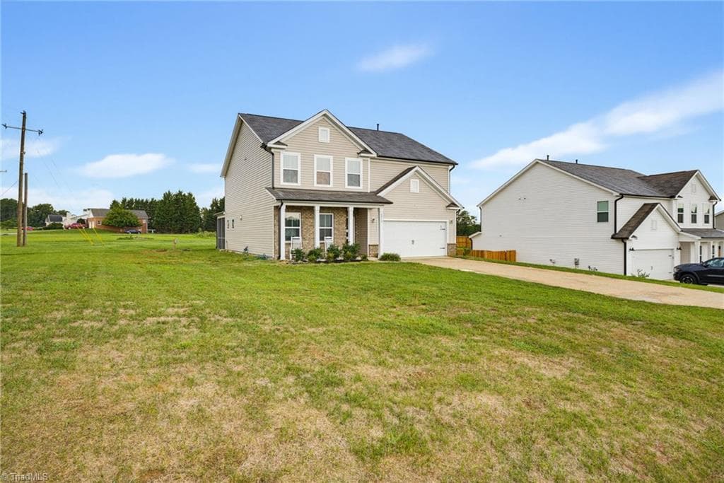 Stick/Site Built at 4210 Barrow Farm Road, Kernersville NC 27284, photo 4 of 40