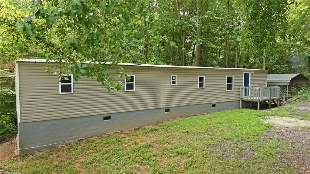 Manufactured Home at 3511 Summertime Place, Winston-Salem NC 27107, Winston-Salem, photo 2 of 41