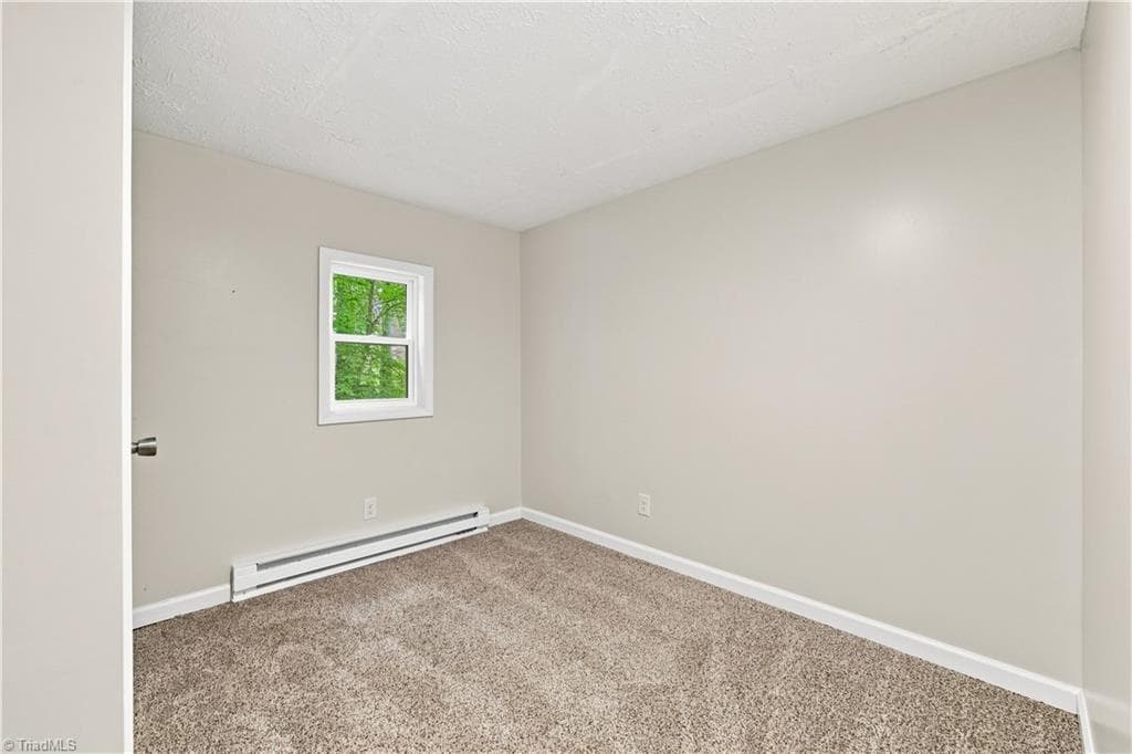 Manufactured Home at 3511 Summertime Place, Winston-Salem NC 27107, Winston-Salem, photo 19 of 41