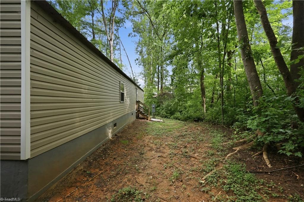 Manufactured Home at 3511 Summertime Place, Winston-Salem NC 27107, Winston-Salem, photo 31 of 41