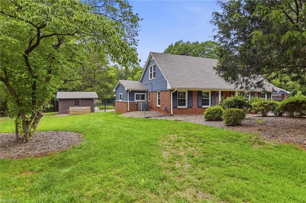 Stick/Site Built at 4184 Sunnydell Drive, Winston-Salem NC 27105, Winston-Salem, photo 13 of 40