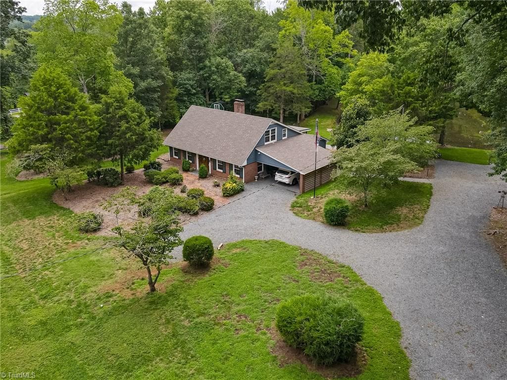 Stick/Site Built at 4184 Sunnydell Drive, Winston-Salem NC 27105, Winston-Salem, photo 29 of 40