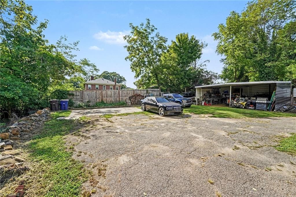 Stick/Site Built at 2842 N Patterson Avenue, Winston-Salem NC 27105, Winston-Salem, photo 22 of 23