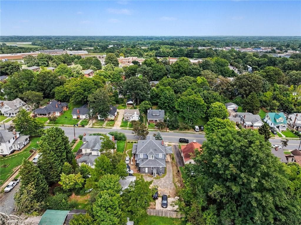 Stick/Site Built at 2842 N Patterson Avenue, Winston-Salem NC 27105, Winston-Salem, photo 19 of 23