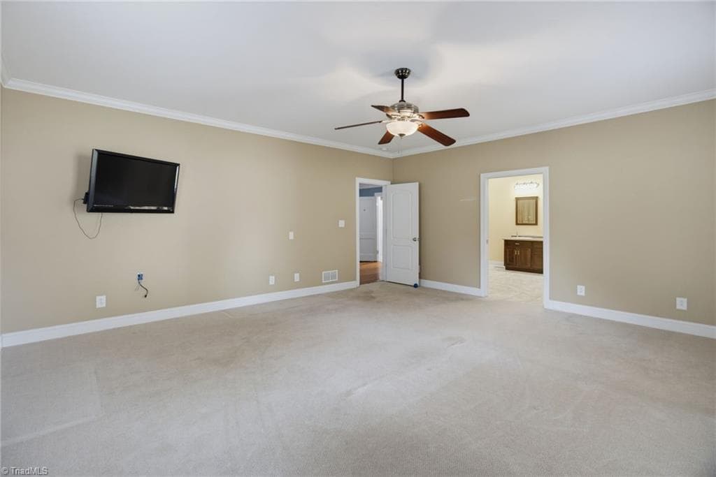 Stick/Site Built at 917 Overlook Avenue, Eden NC 27288, photo 14 of 21