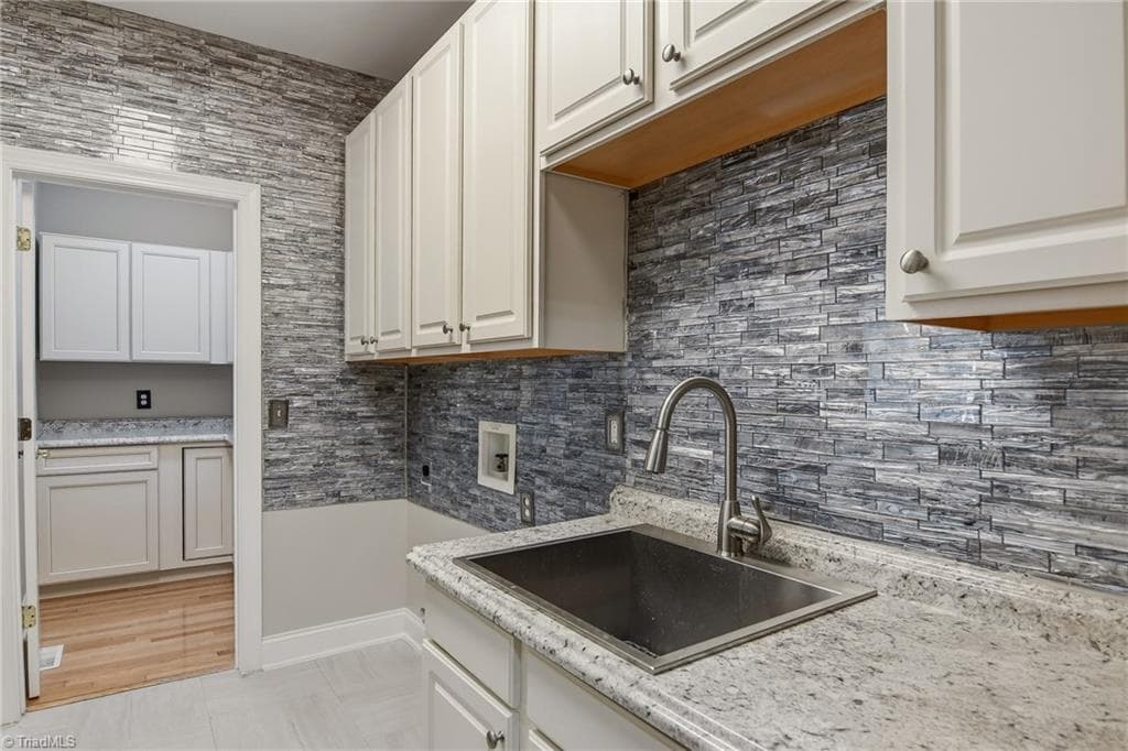 Stick/Site Built at 5012 Weatherstone Drive, Greensboro NC 27406, photo 18 of 35