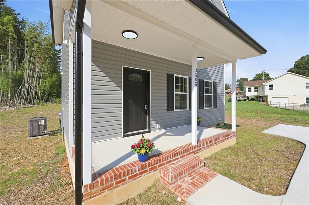Stick/Site Built at 2808 Reynolds Park Road, Winston-Salem NC 27107, Winston-Salem, photo 36 of 46