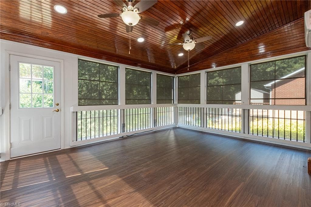 Stick/Site Built at 108 Highgate Lane, Lexington NC 27292, photo 17 of 40