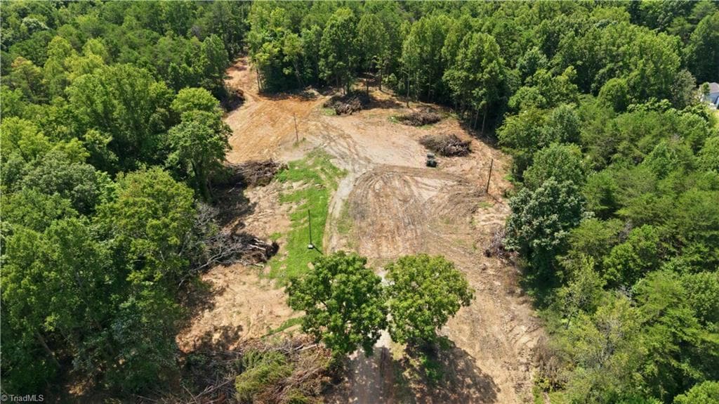 Single Family Residence at 180 Great View Lane, Pinnacle NC 27043, photo 17 of 19