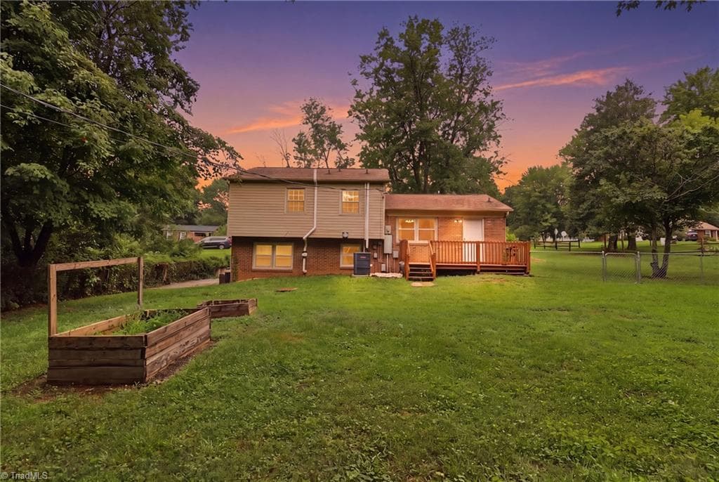 Stick/Site Built at 211 Yorktown Road, Kernersville NC 27284, photo 3 of 40