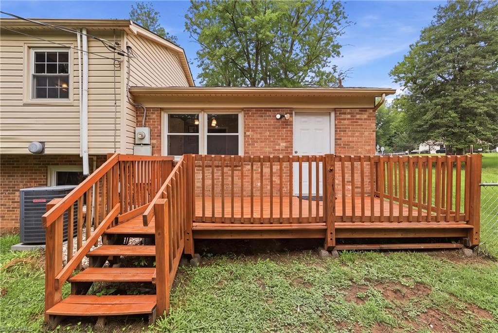 Stick/Site Built at 211 Yorktown Road, Kernersville NC 27284, photo 33 of 40