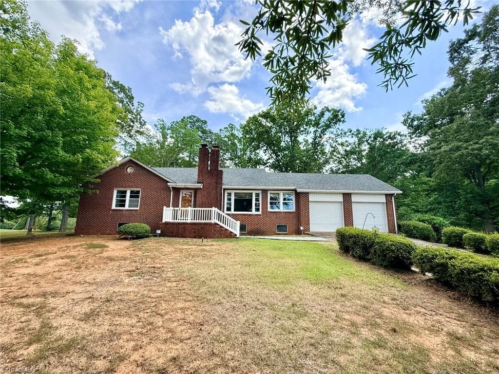 1928 South Avenue, Eden NC 27288