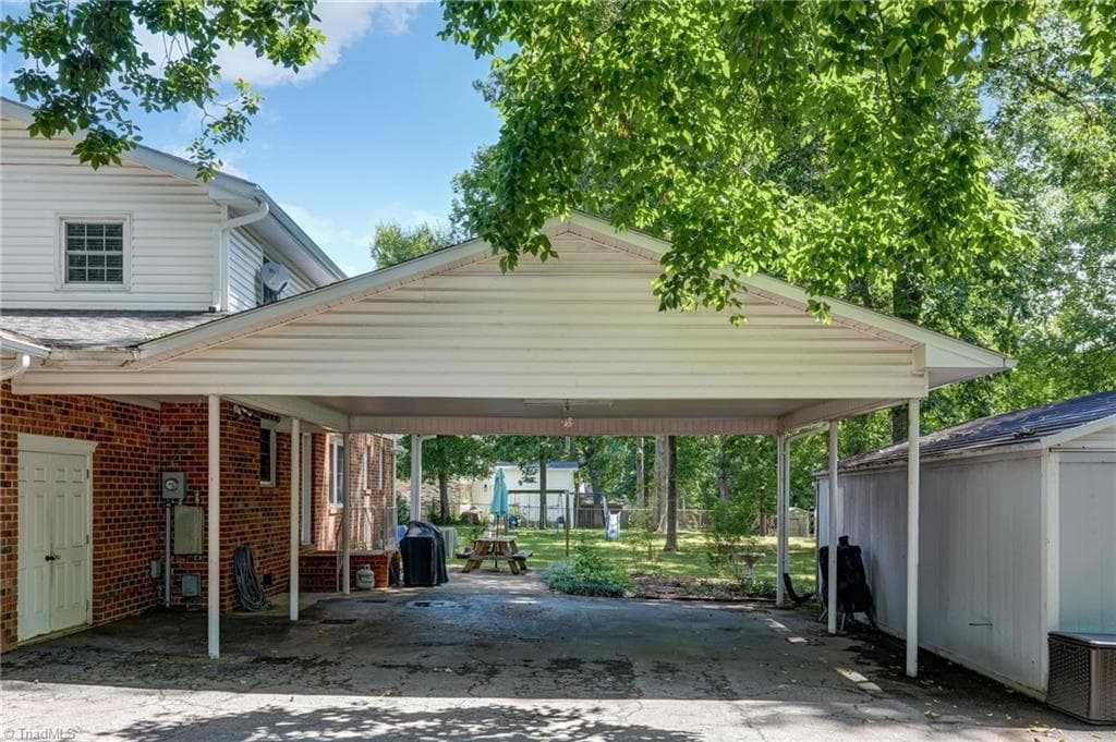 Stick/Site Built at 200 Taft Street, Eden NC 27288, photo 24 of 31