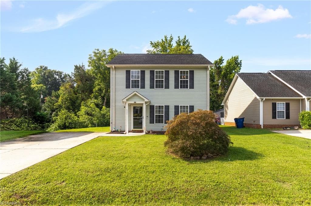 604 W Whitsett Street, Graham NC 27253