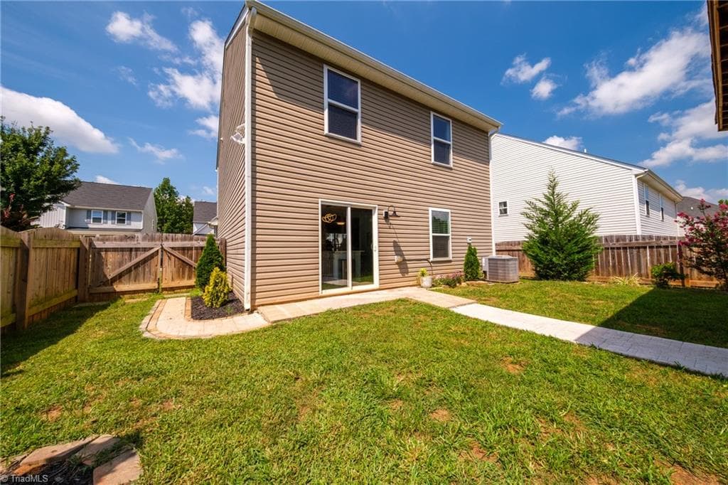 Stick/Site Built at 4239 Kendall Farms Way, Winston-Salem NC 27107, Winston-Salem, photo 25 of 39