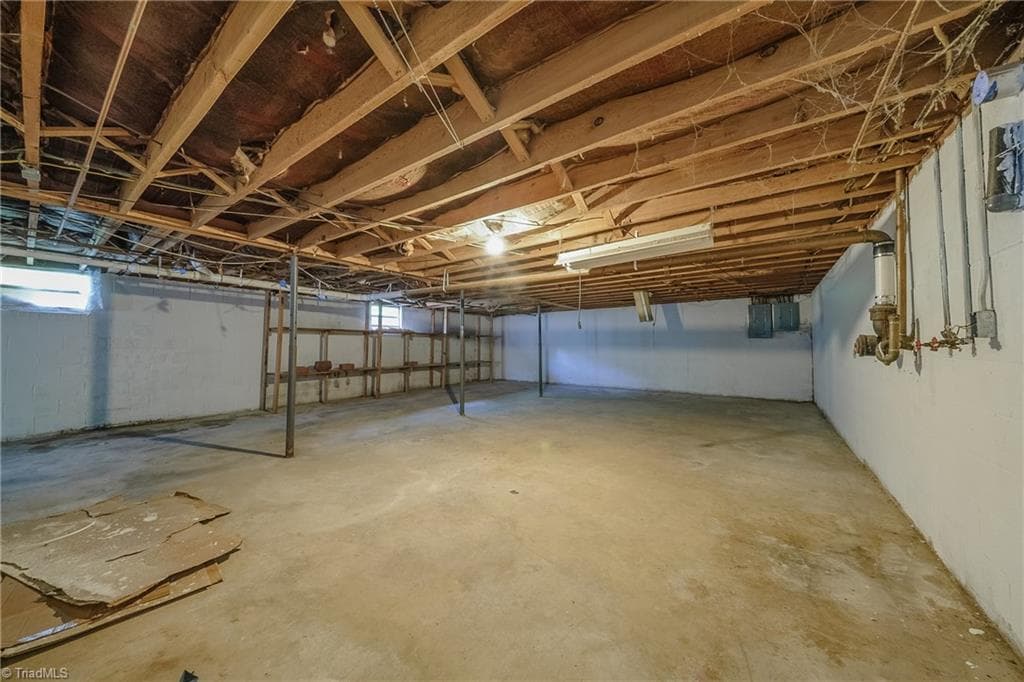 Stick/Site Built at 241 Commonwealth Drive, Winston-Salem NC 27104, Winston-Salem, photo 37 of 46