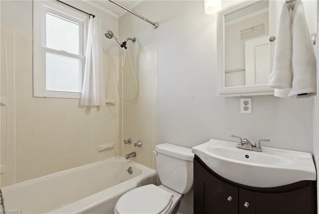 Stick/Site Built at 620 N Tremont Drive, Greensboro NC 27403, photo 16 of 33