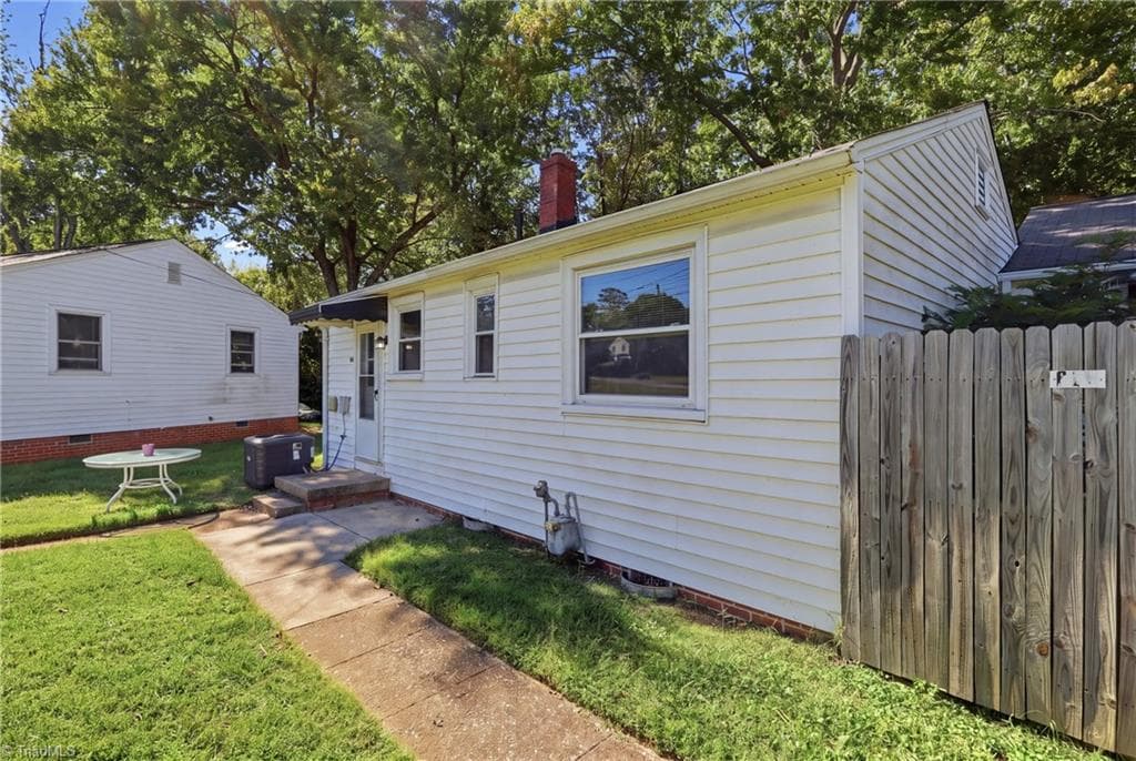 Stick/Site Built at 620 N Tremont Drive, Greensboro NC 27403, photo 22 of 33