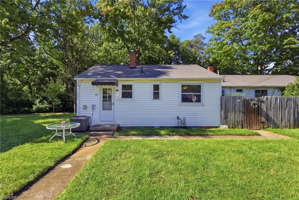 Stick/Site Built at 620 N Tremont Drive, Greensboro NC 27403, photo 24 of 33