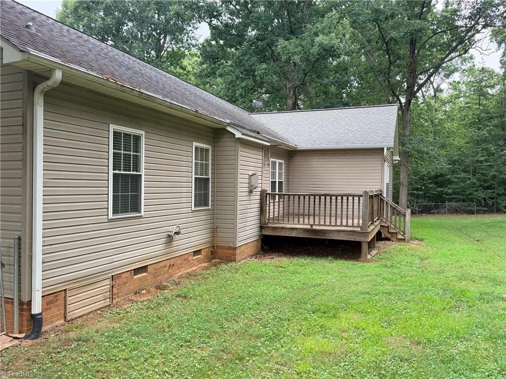 Stick/Site Built at 197 Landfall Drive, Eden NC 27288, photo 20 of 22