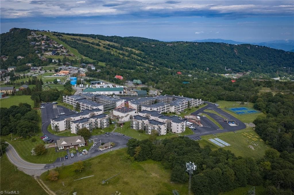 Modular at 301 Pinnacle Inn Road # 2116, Beech Mountain NC 28604, photo 29 of 50